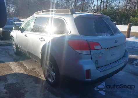 2013 Subaru Outback 2.5I Limited z USA, uszkodzony, nr VIN 4S4BRBKC4D3308158